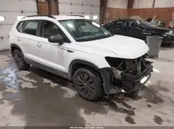 3VVAX7B21NM016530 2022 VOLKSWAGEN TAOS