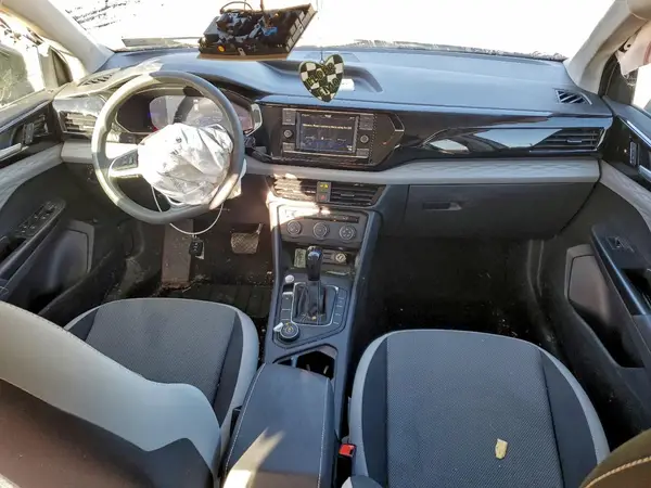 3VVAX7B21NM016947 2022 VOLKSWAGEN TAOS - Image 8