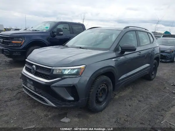 3VVAX7B21NM024160 2022 VOLKSWAGEN TAOS - Image 2