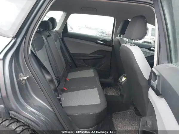 3VVAX7B21NM024160 2022 VOLKSWAGEN TAOS - Image 8