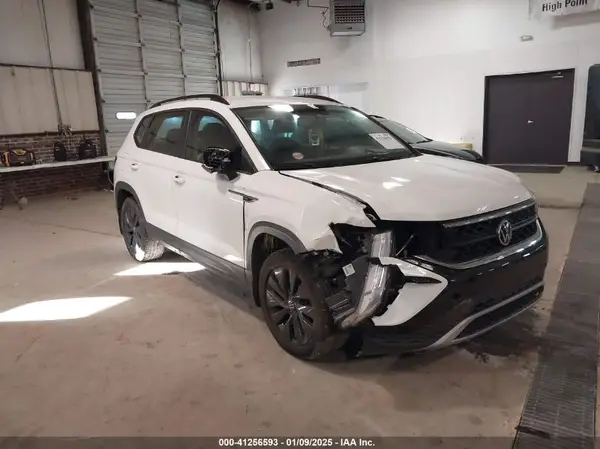 3VVAX7B21NM078090 2022 VOLKSWAGEN TAOS - Image 1