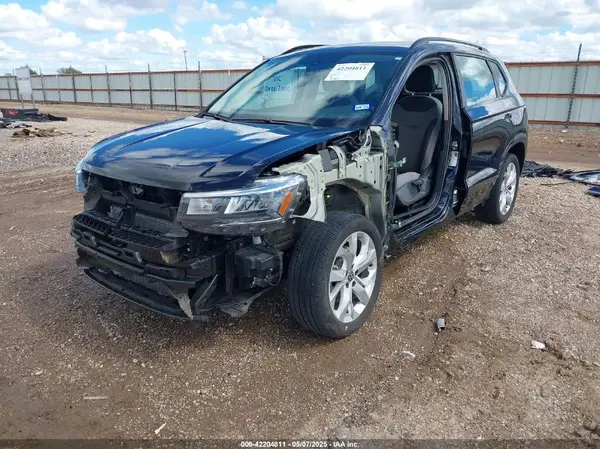 3VVAX7B23PM309459 2023 VOLKSWAGEN TAOS - Image 2