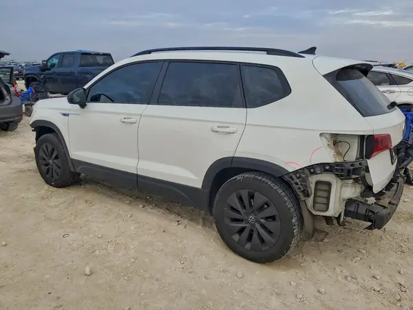 3VVAX7B25NM044587 2022 VOLKSWAGEN TAOS - Image 2
