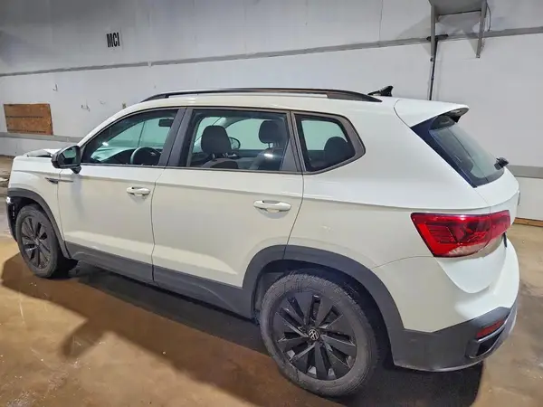 3VVAX7B25NM077959 2022 VOLKSWAGEN TAOS - Image 2