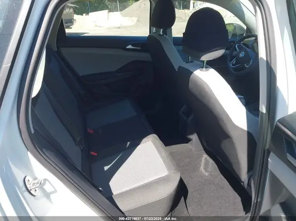 3VVAX7B26NM040077 2022 VOLKSWAGEN TAOS - Image 8