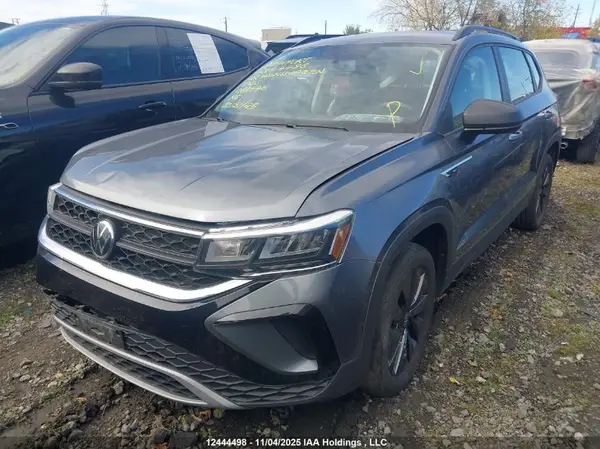 3VVAX7B26NM088646 2022 VOLKSWAGEN TAOS - Image 2