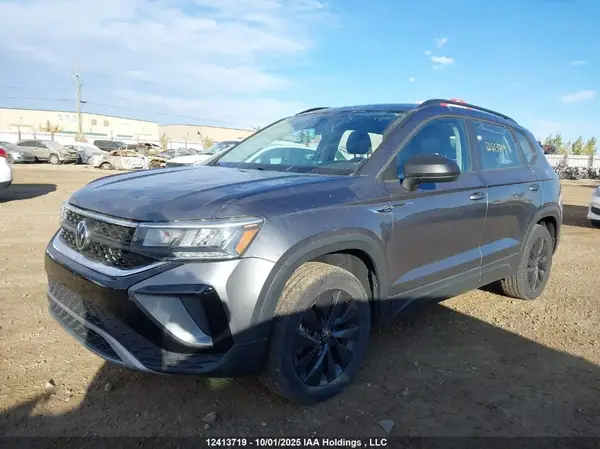 3VVAX7B27NM018458 2022 VOLKSWAGEN TAOS - Image 2