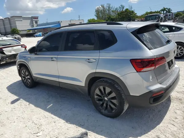 3VVAX7B27NM056398 2022 VOLKSWAGEN TAOS - Image 2