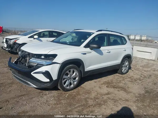 3VVAX7B28PM317573 2023 VOLKSWAGEN TAOS - Image 2