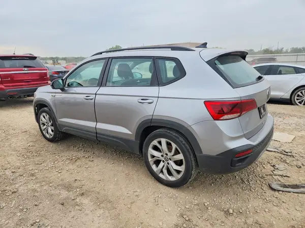 3VVAX7B28PM318528 2023 VOLKSWAGEN TAOS - Image 2