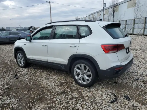 3VVAX7B28PM322188 2023 VOLKSWAGEN TAOS - Image 2