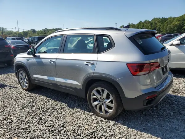 3VVAX7B28PM331621 2023 VOLKSWAGEN TAOS - Image 2