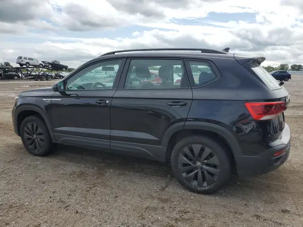 3VVAX7B29NM027422 2022 VOLKSWAGEN TAOS - Image 2