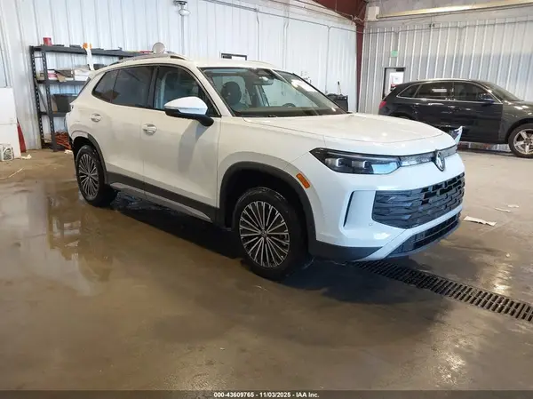 3VVBR7RM1SM049612 2025 VOLKSWAGEN TIGUAN - Image 1