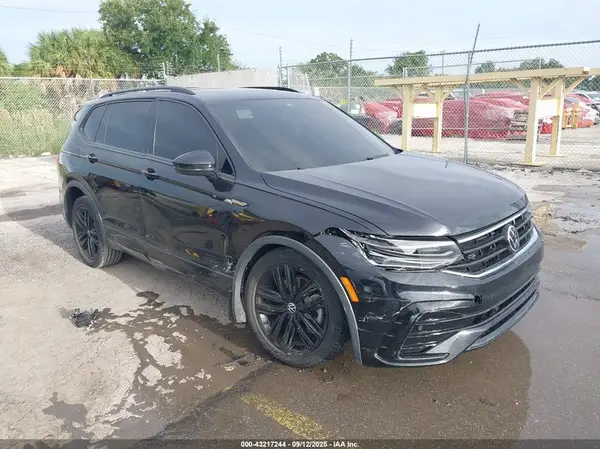 3VVCB7AX0NM173051 2022 VOLKSWAGEN TIGUAN - Image 1