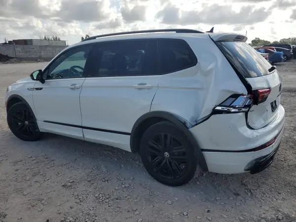 3VVCB7AX1NM080975 2022 VOLKSWAGEN TIGUAN - Image 2