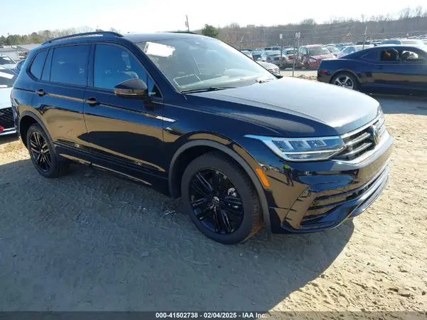 3VVCB7AX1NM084993 2022 VOLKSWAGEN TIGUAN - Image 1