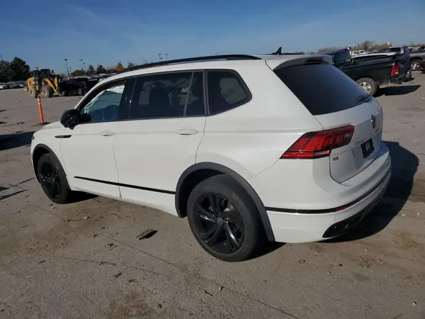 3VVCB7AX1PM017622 2023 VOLKSWAGEN TIGUAN - Image 2