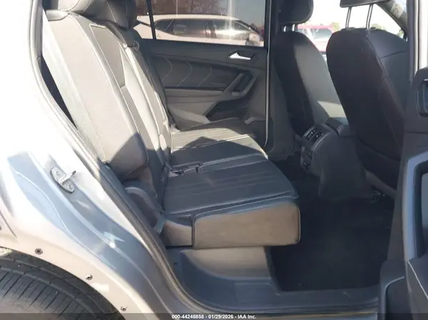 2023 VOLKSWAGEN TIGUAN auction photo 8