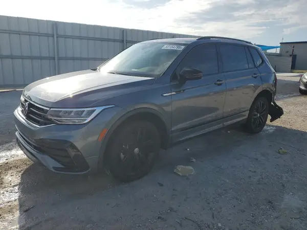 3VVCB7AX2NM063439 2022 VOLKSWAGEN TIGUAN - Image 1