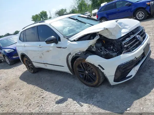 3VVCB7AX2NM131397 2022 VOLKSWAGEN TIGUAN - Image 1