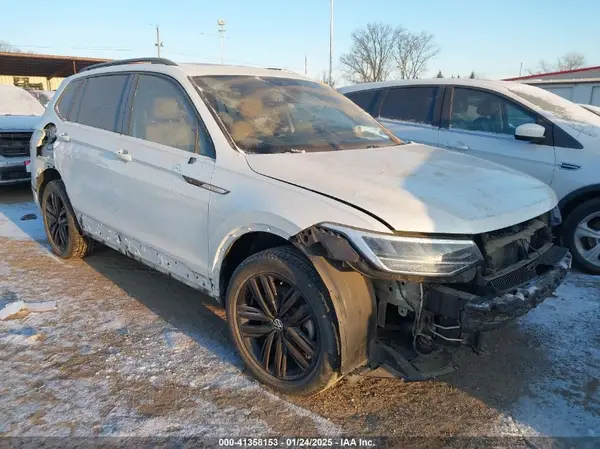 3VVCB7AX3NM060176 2022 VOLKSWAGEN TIGUAN - Image 1