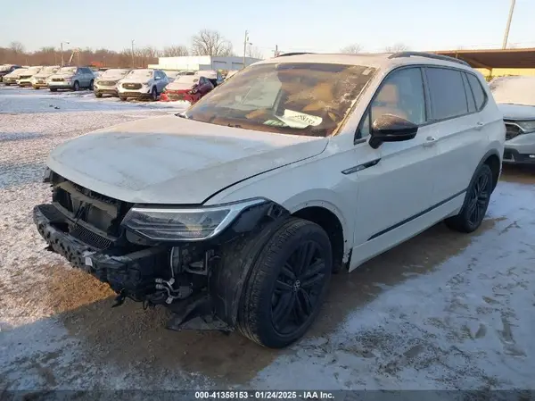 3VVCB7AX3NM060176 2022 VOLKSWAGEN TIGUAN - Image 2