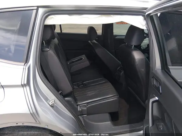 2022 VOLKSWAGEN TIGUAN auction photo 8