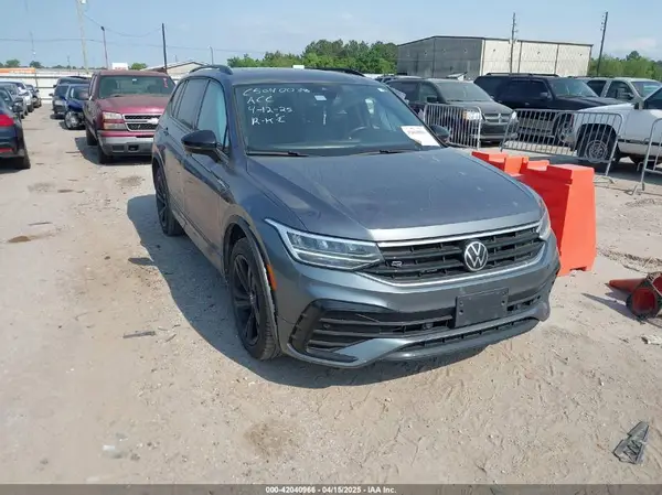 3VVCB7AX3RM072205 2024 VOLKSWAGEN TIGUAN - Image 1