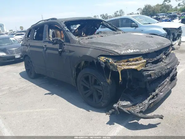 3VVCB7AX3RM194238 2024 VOLKSWAGEN TIGUAN - Image 1