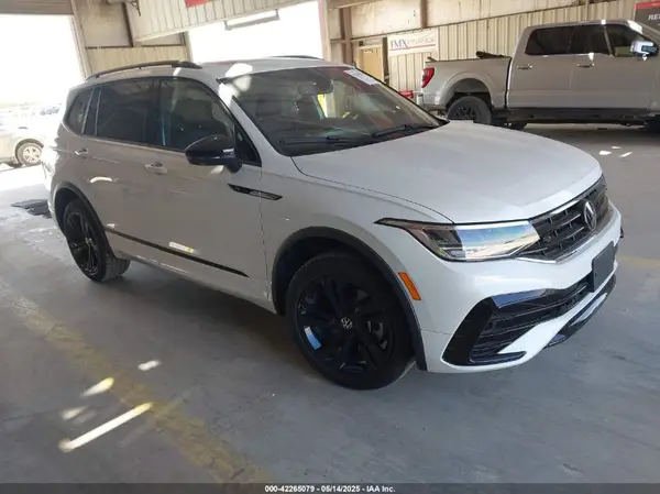 3VVCB7AX4RM108239 2024 VOLKSWAGEN TIGUAN - Image 1