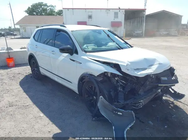 3VVCB7AX5NM009696 2022 VOLKSWAGEN TIGUAN - Image 1
