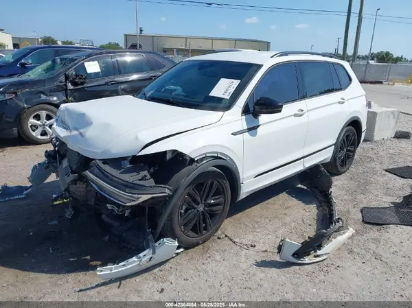 3VVCB7AX5NM009696 2022 VOLKSWAGEN TIGUAN - Image 2