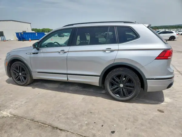 3VVCB7AX5NM016910 2022 VOLKSWAGEN TIGUAN - Image 2