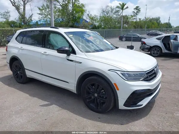 3VVCB7AX5NM138604 2022 VOLKSWAGEN TIGUAN - Image 1