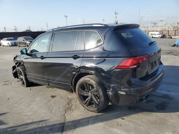 3VVCB7AX5PM014948 2023 VOLKSWAGEN TIGUAN - Image 2