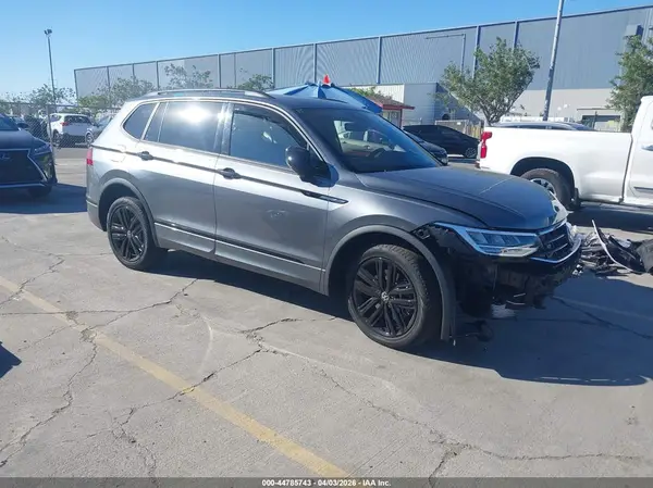 3VVCB7AX6NM093902 2022 VOLKSWAGEN TIGUAN - Image 1