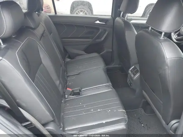 2022 VOLKSWAGEN TIGUAN auction photo 8