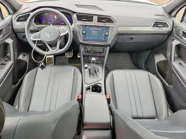 3VVCB7AX7PM091952 2023 VOLKSWAGEN TIGUAN - Image 8