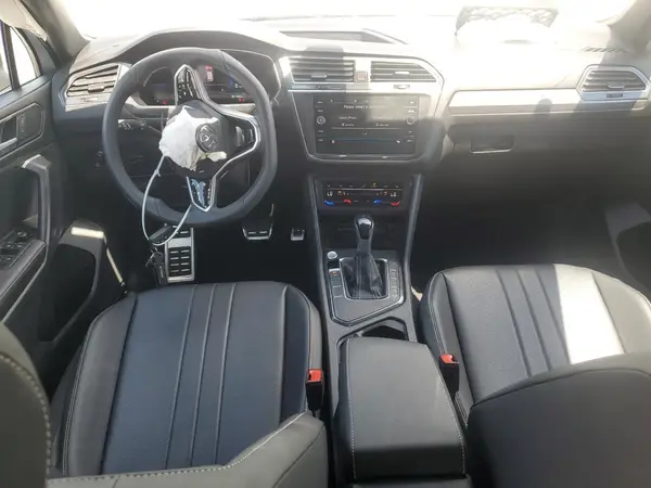 3VVCB7AX7PM109043 2023 VOLKSWAGEN TIGUAN - Image 8