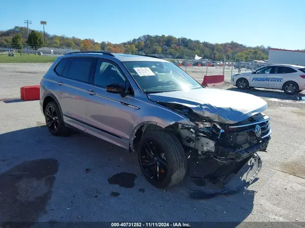 3VVCB7AX7PM137019 2023 VOLKSWAGEN TIGUAN - Image 1