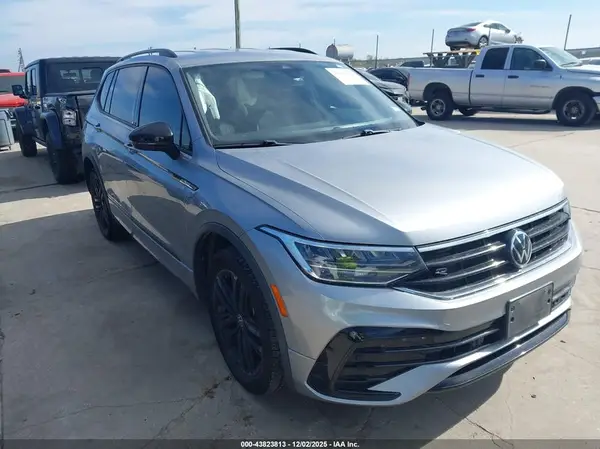 3VVCB7AX8NM021986 2022 VOLKSWAGEN TIGUAN - Image 1