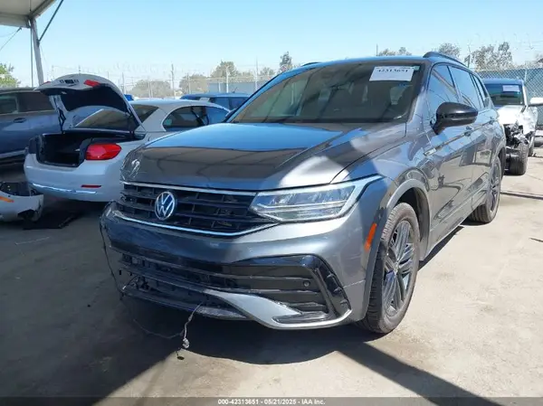 3VVCB7AX8NM039730 2022 VOLKSWAGEN TIGUAN - Image 2