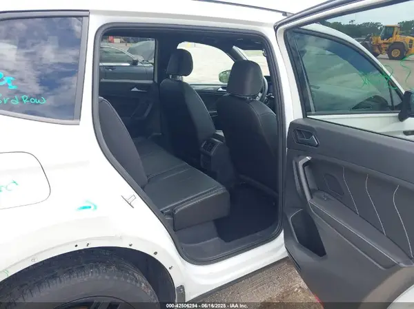 3VVCB7AX8NM105497 2022 VOLKSWAGEN TIGUAN - Image 8