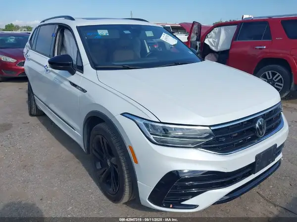 3VVCB7AX8RM073625 2024 VOLKSWAGEN TIGUAN - Image 1