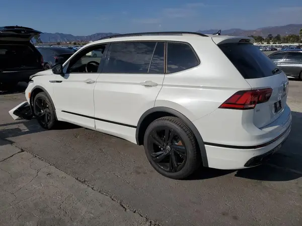 3VVCB7AX8RM159727 2024 VOLKSWAGEN TIGUAN - Image 2