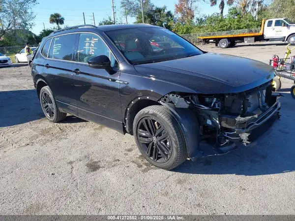 3VVCB7AX9NM162825 2022 VOLKSWAGEN TIGUAN - Image 1
