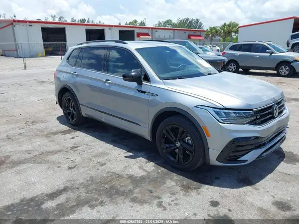 3VVCB7AX9PM105429 2023 VOLKSWAGEN TIGUAN - Image 1