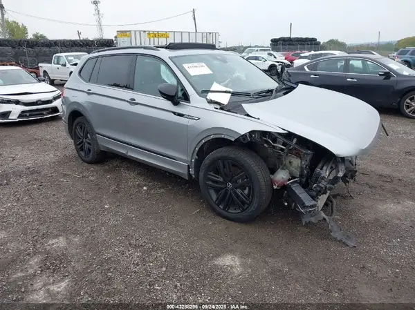 3VVCB7AXXNM099136 2022 VOLKSWAGEN TIGUAN - Image 1
