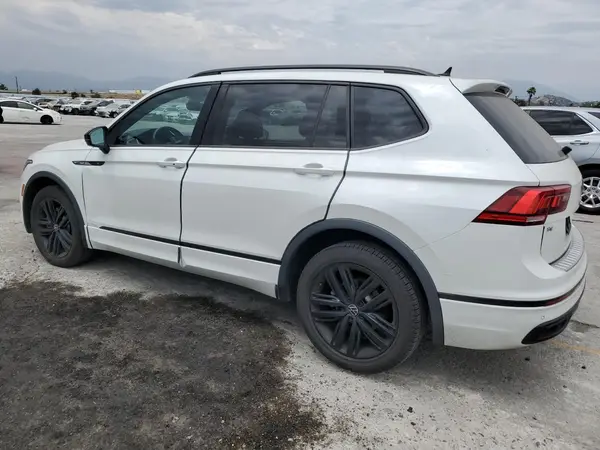 3VVCB7AXXNM109437 2022 VOLKSWAGEN TIGUAN - Image 2